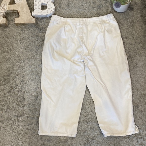 Gloria Vanderbilt Womens Crop Pants - Picture 7 of 7